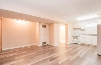 cozy  Basement Apartment for rents