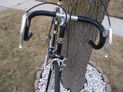 All new cables & caps,on 25 inch frame,bike made in Japan,fully tuned &ready to go 27x1 1/4 michelin...