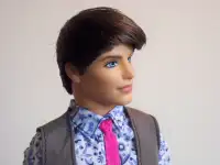 Fashionistas Ken: Articulated/Rooted Hair + 3 OUTFITS (2011)