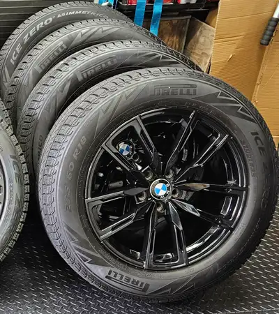 Pirelli Ice Zero These came off my X3 (sold) they have very low mileage used one winter 235-60-R18 N...