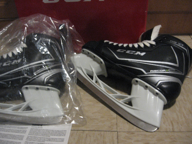 New CCM Ribcor RIB XT Heard Ice Hockey Skates Men's Size 11 US in Skates & Blades in Ottawa - Image 2