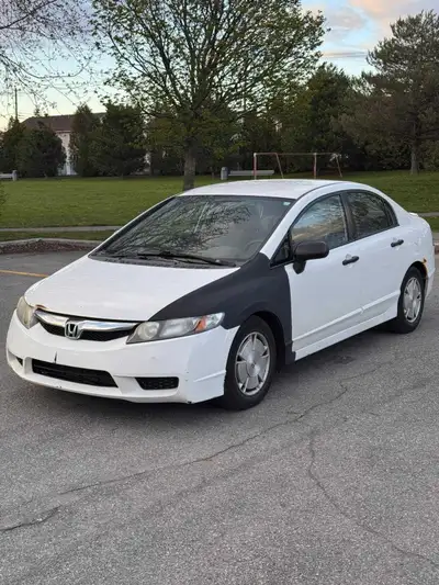 1.8L inline-4 SOHC i-VTEC 151,725 km - FWD - 5 speed automatic Nothing better on gas City: 7-8 L/100...