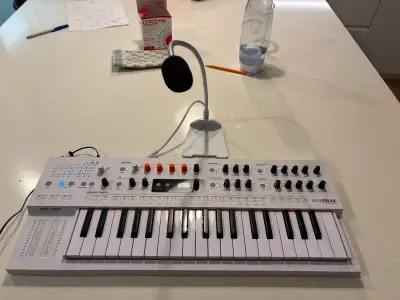 Arturia Minifreak Vocoder Edition, View more