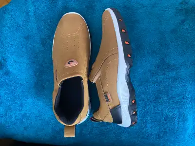 Men’s size 8 slip on Shoes, View more