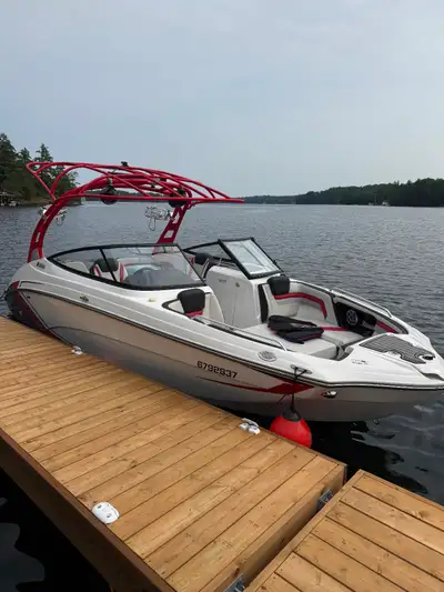 Yamaha 242 XE 2018 with matching trailer, View more