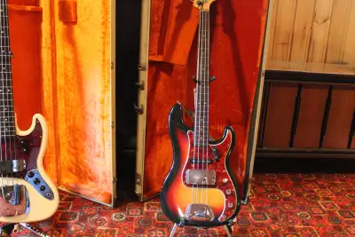 Fender precission bass 1964, View more