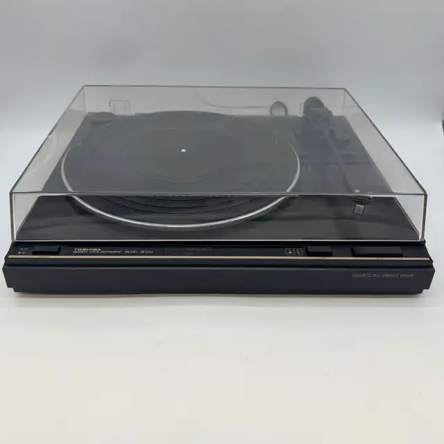 Vintage Toshiba SR‑D33 Quartz Lock Direct Drive Turntable in Stereo Systems & Home Theatre in City of Toronto - Image 2