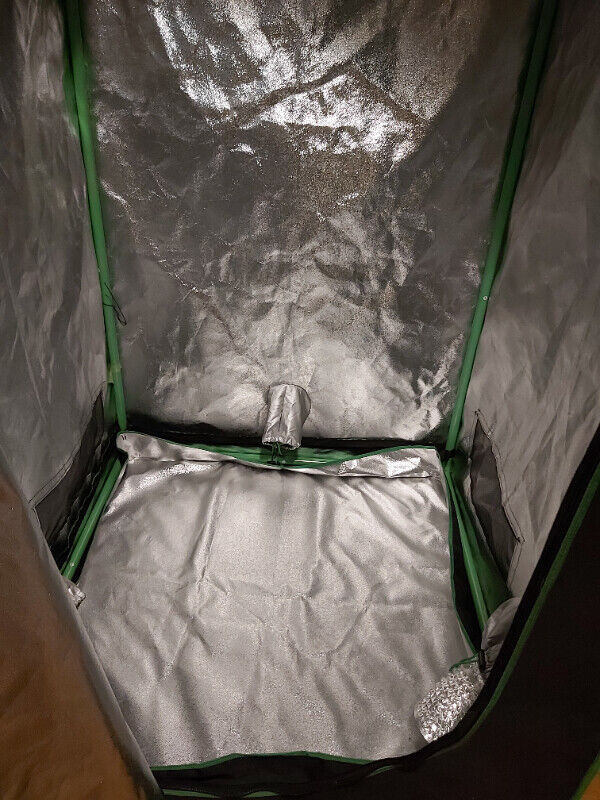 Grow tent in Other in Oshawa / Durham Region - Image 3