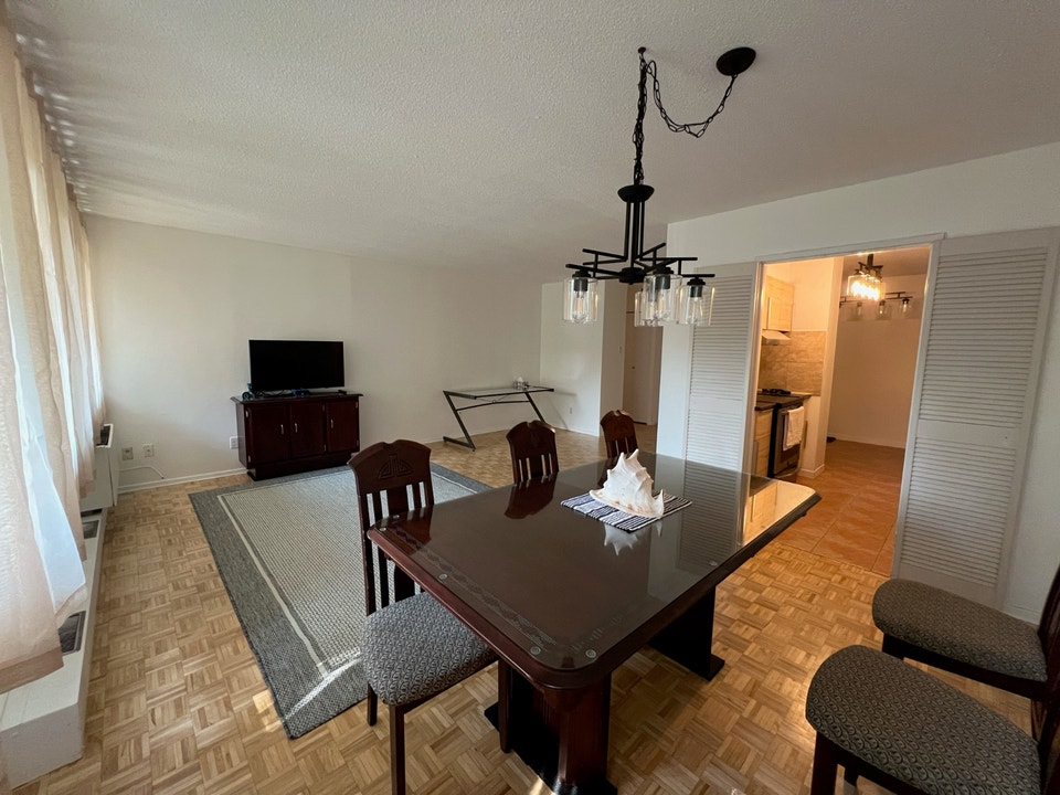 Condo haute gamme 3 1/2 830p.ca, MEUBLÉ à louer, avec garage 3