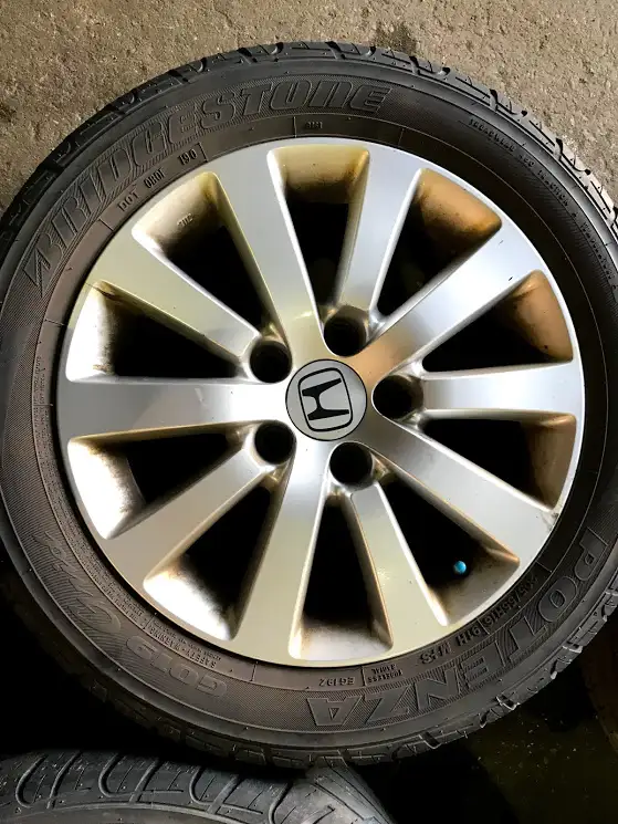 Honda Civic SIR Rims + P205/55/16 all season tires in Other Parts & Accessories in Markham / York Region - Image 4