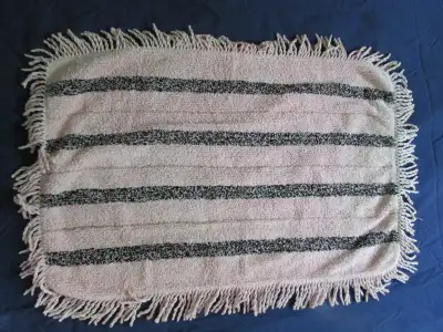 Vintage mat. Non rubber backing (that can ruin floors). Size 27 x 18 inches. N/S, N/P, N/B, N/C home...