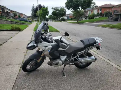 2010 GS with ESA suspension. Everything works, all maintenance done. Front and rear suspension recen...