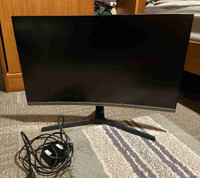 Selling Samsung 27 inch Curved monitor