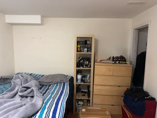 Private Room with Washroom for Rent – 10 Boake St, North York in Room Rentals & Roommates in City of Toronto - Image 3