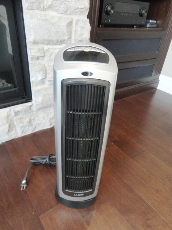 *Sold* Lasko Ceramic Upright Space Heater 1500 W Model 755320