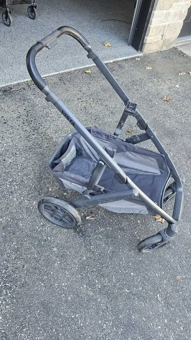 Uppababy Vista V2 stroller in Strollers, Carriers & Car Seats in Barrie - Image 4