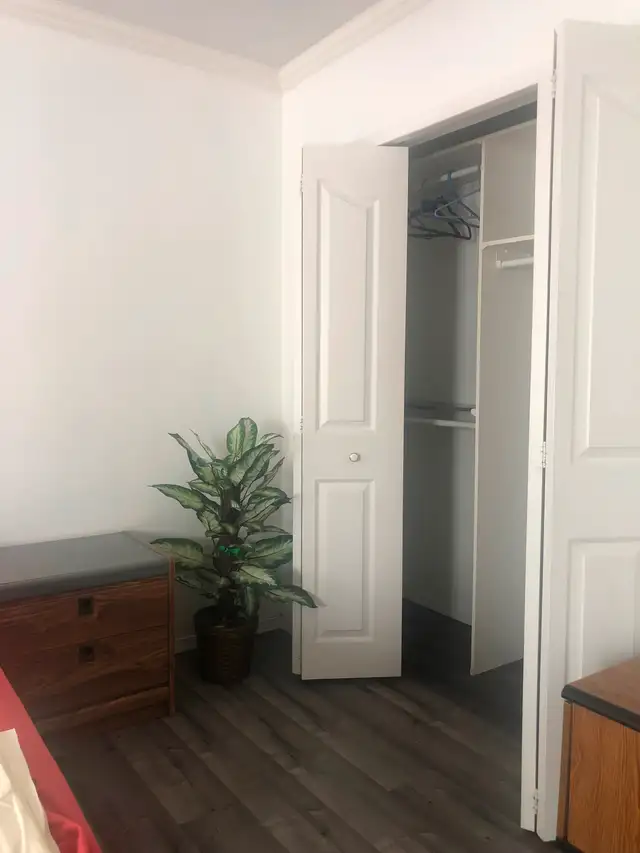 Private Master Bedroom with Washroom63672016732545124