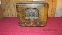Late 1930's DeForest Caosley Short Wave AM Radio
