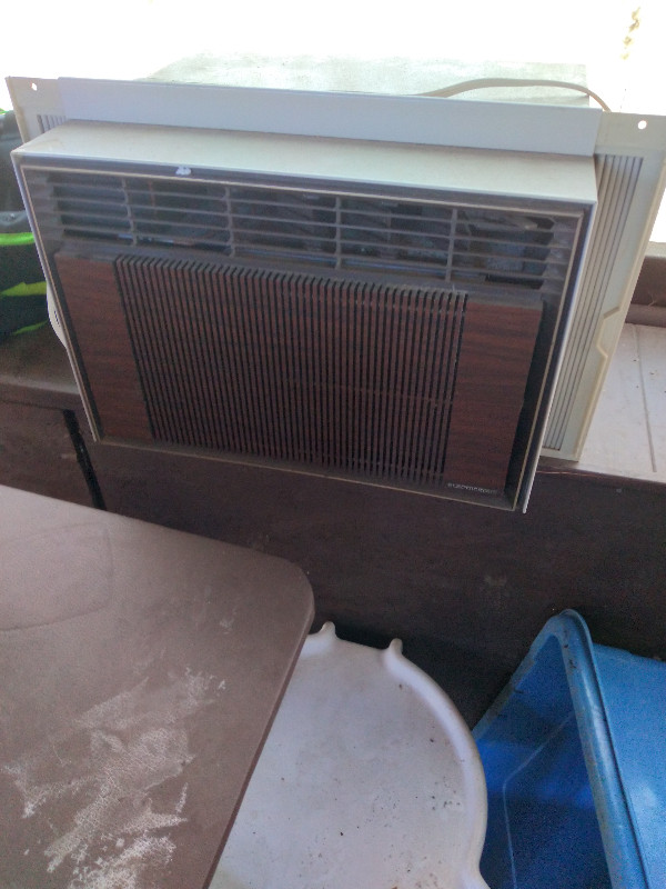 Window Air conditioner in Heating, Cooling & Air in Kitchener / Waterloo