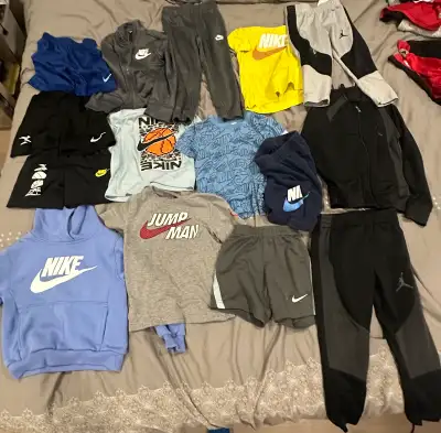 Nike 3-4 year old clothing set, View more