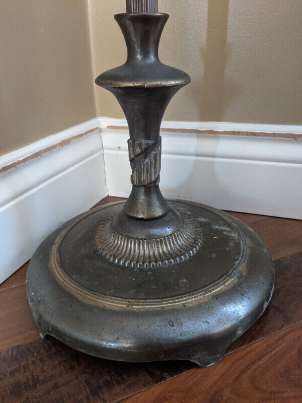 Lampe Torchère Antique Brass Torchiere Floor Lamp dans Éclairage intérieur et plafonniers  à Laval/Rive Nord - Image 4