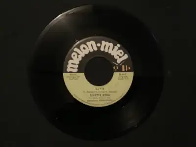 45 tours -Ginette Reno “La Vie” sur étiquette Melon-miel, View more