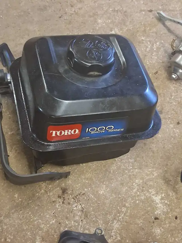 External Parts + Elec.-Starter for Toro 212cc Snowblower Engine in Outdoor Tools & Storage in Owen Sound - Image 4