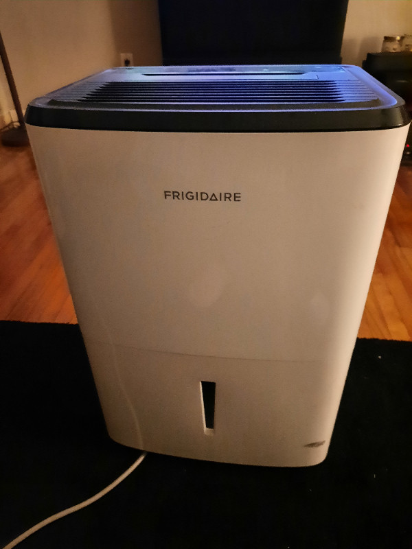 Dehumidifier dans Chauffages et humidificateurs  à Ville de Montréal