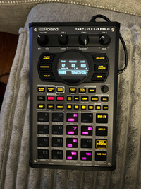 Roland SP-404 MK2 Like New, SD Card & Power Bank