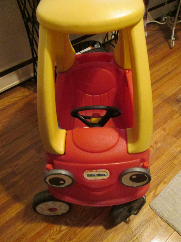 Tikes cozy coupe in Kids in North Bay - Image 2