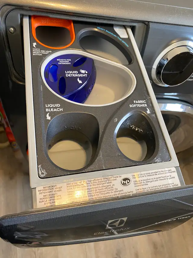 Excellent front load Electrolux PerfectSteam Washing Machine in Washers & Dryers in Kitchener / Waterloo - Image 3