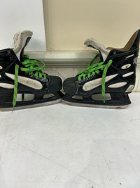 Nike hockey skates youth size  5.5 used 