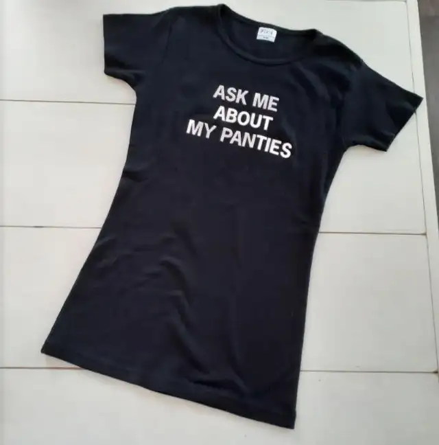 Ask Me About My Panties women's Size M tee t-shirt - humour - in Women's - Tops & Outerwear in Markham / York Region - Image 4