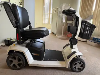 Pride Mobility Zero Turn 10 Scooter, View more
