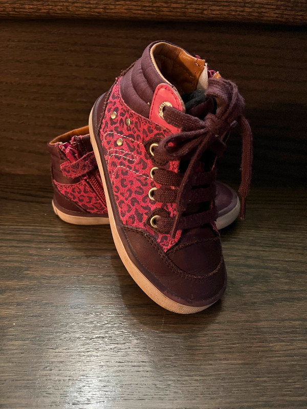 Geox girls toddler shoes sz 8.5 EUC Toronto or Vaughan Ret $120 in Other in City of Toronto - Image 3