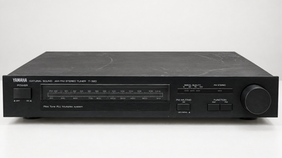 Yamaha T-320 AM/FM Stereo Tuner, View more