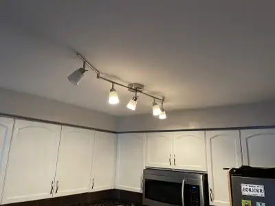 Track light, View more