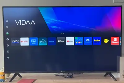 Immerse yourself in entertainment with this Hisense 40-inch LED TV, boasting a crisp 1080p resolutio...