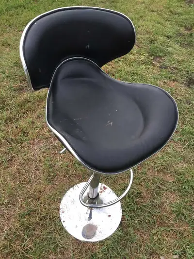 Retractable Bar Stool - set of 4. $5 each, View more