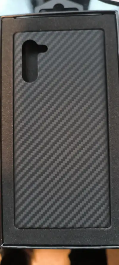 nice Aramid Fiber Ultra Thin Light case colour is Black/Grey (Twill)