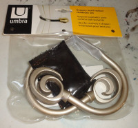 Umbra Drapery Scarf Holder Champagne Color New Package of 2