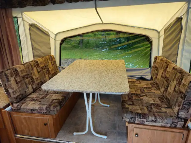 2009 Starcraft Pop Up with Slideout in Travel Trailers & Campers in New Glasgow - Image 7