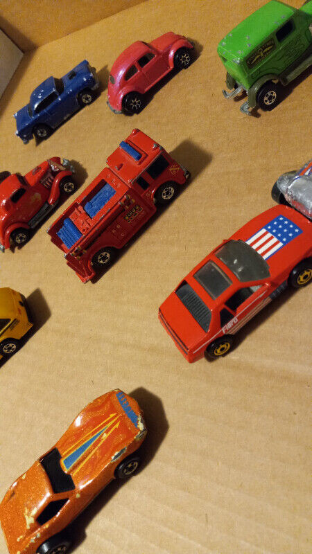 Hot Wheels Original Black Walls,Hot Ones various lot of 11 Nice in Arts & Collectibles in Trenton - Image 3