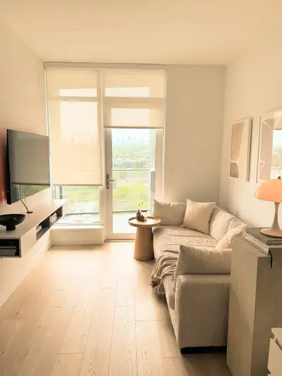 $2350 1 BR Like New Condo for Rent N Burnaby near Brentwood Mall