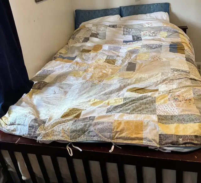 Solid Wood Full Bed Frame with Drawers and Boxspring558379202889000963