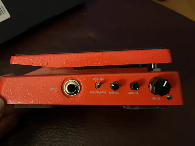 Joyo all metal Wah/Volume Pedal with toe switch & Power adapter in Amps & Pedals in Markham / York Region - Image 6
