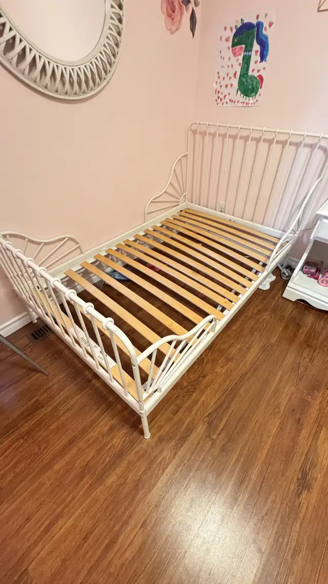Ikea Minnen Kids Bed in Beds & Mattresses in Burnaby/New Westminster - Image 3