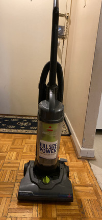 Lightweight vacuum