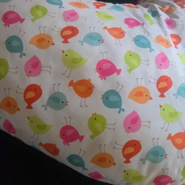 Boppy Nursing Pillow good condition in Other in Markham / York Region - Image 4