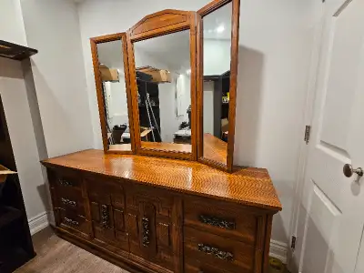 Long Dresser with 3 Piece Fold Out Mirror